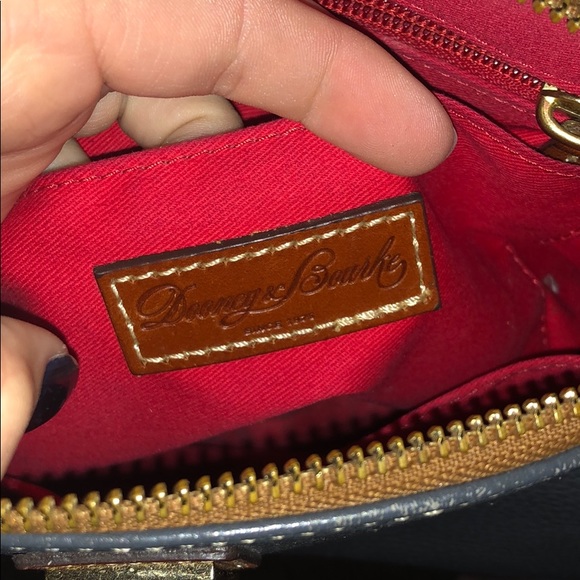 Dooney & Bourke purse - Picture 4 of 8